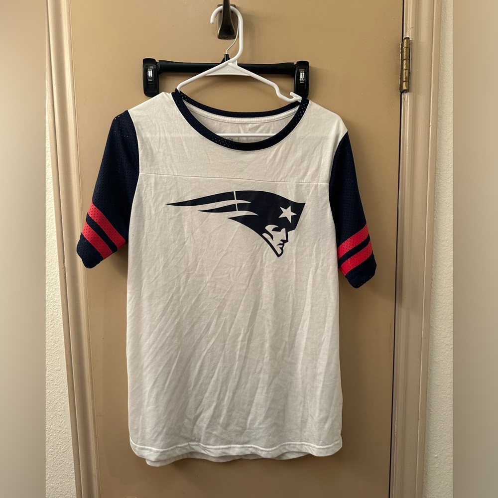 Nike White and Navy New England  Patriots shirt